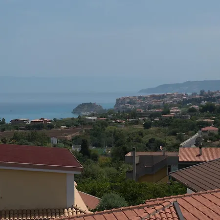 Decarlo Property Tropea