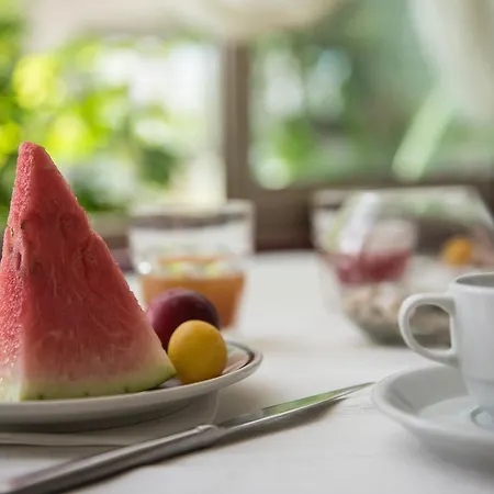 Decarlo Property 3* Tropea