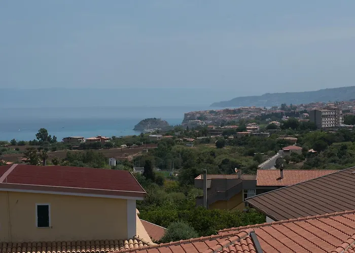 Decarlo Property Tropea