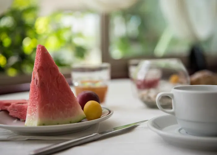 Decarlo Property 3* Tropea